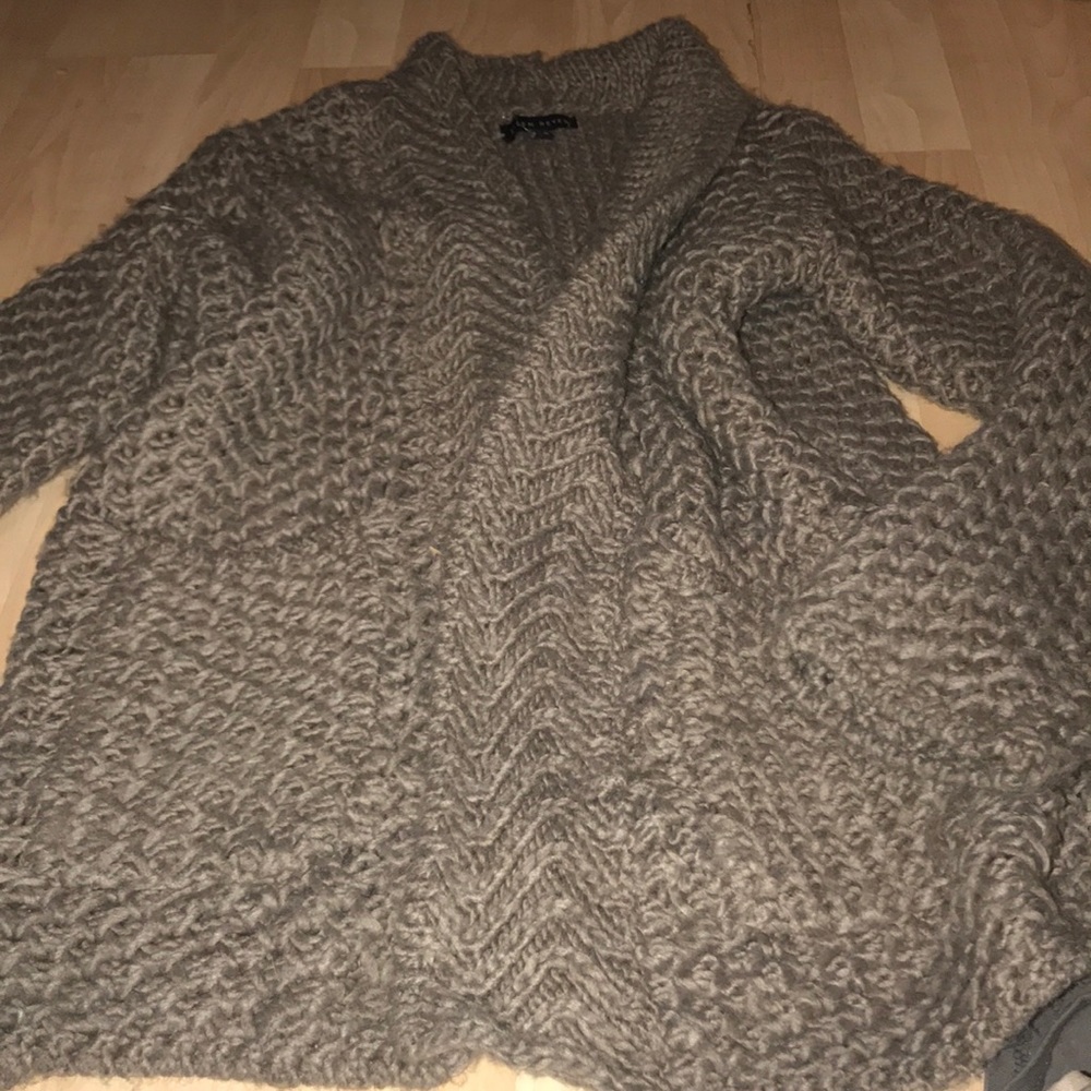Ladies Ellen Reyes soft cardigan sweater sz L